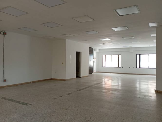 Local en venta en Viviendas Del Sur, Itagüí, 140 m² · foto 14 de 19