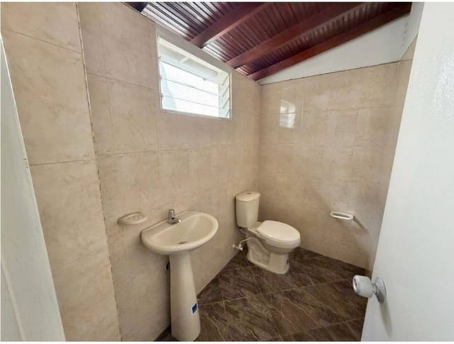 Casa de 8 alcobas en venta en Laureles, Medellín, 331 m² · foto 24 de 24