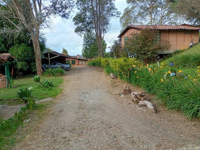 Casa de 4 alcobas en venta en Barro Blanco, Medellín, 1200 m² · foto 10 de 14