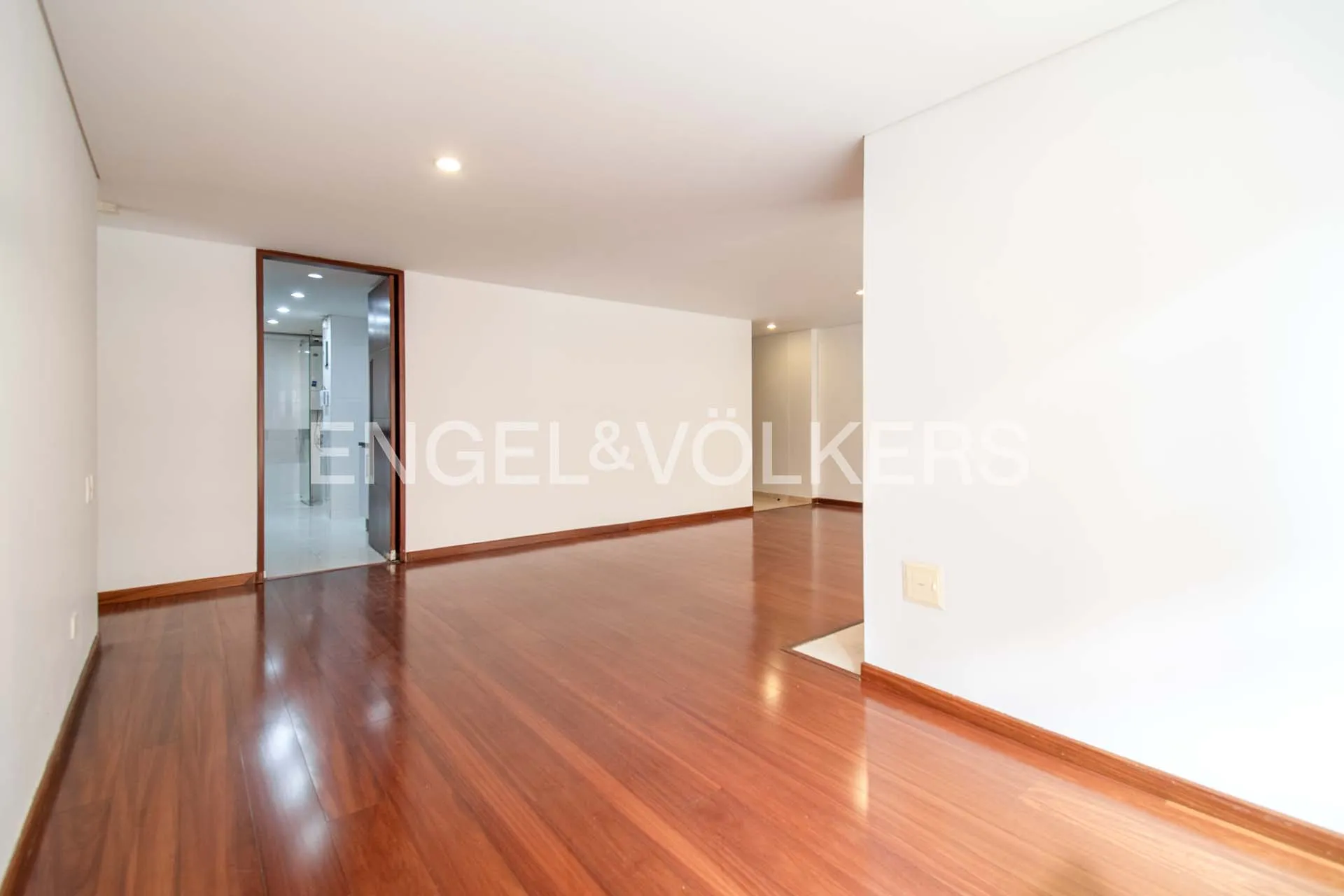 Apartamento en venta en Reserva De La Sierra, Bogotá · foto 4 de 23