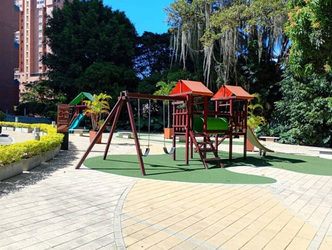 Apartamento de 2 alcobas en venta en El Poblado, Medellín, 94 m² · foto 24 de 24