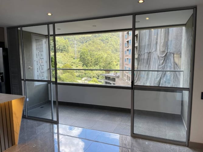 Apartamento de 2 alcobas en venta en Las Lomitas, Sabaneta, 74 m² · foto 9 de 20