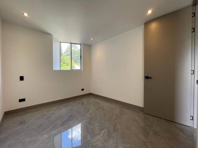 Apartamento de 2 alcobas en venta en Las Lomitas, Sabaneta, 74 m² · foto 14 de 20