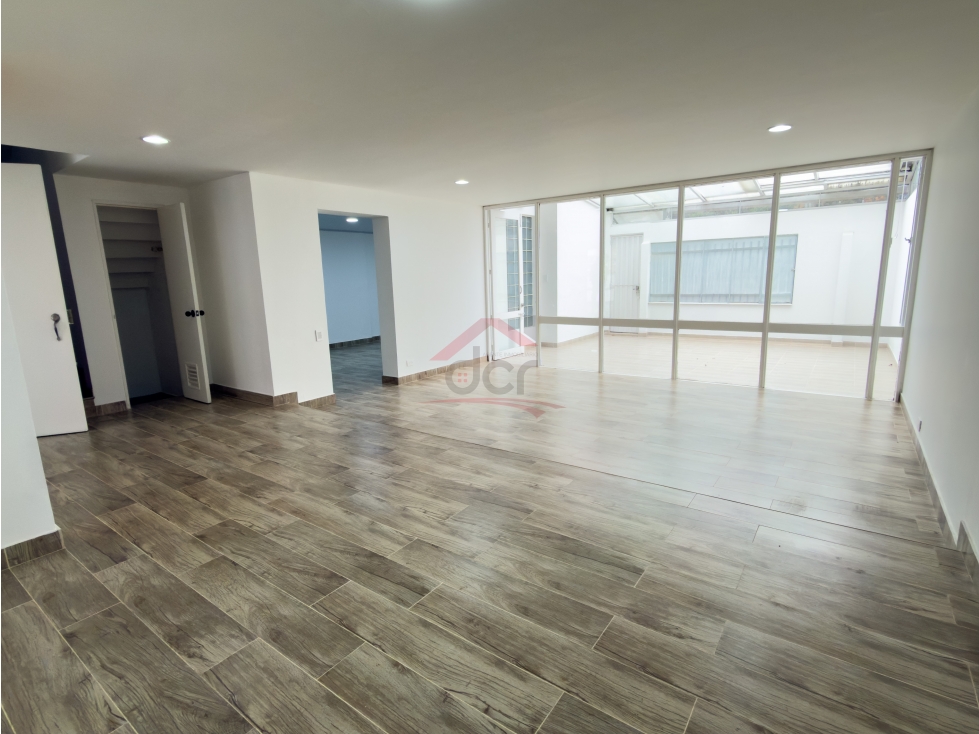 Casa en venta en Niza, Bogotá · foto 3 de 20