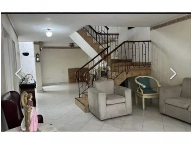 Casa de 7 alcobas en venta en Belen Malibu, Medellín, 260 m² · foto 2 de 9