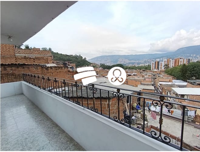 Apartamento de 3 alcobas en venta en Altavista, Medellín, 142 m² · foto 2 de 19