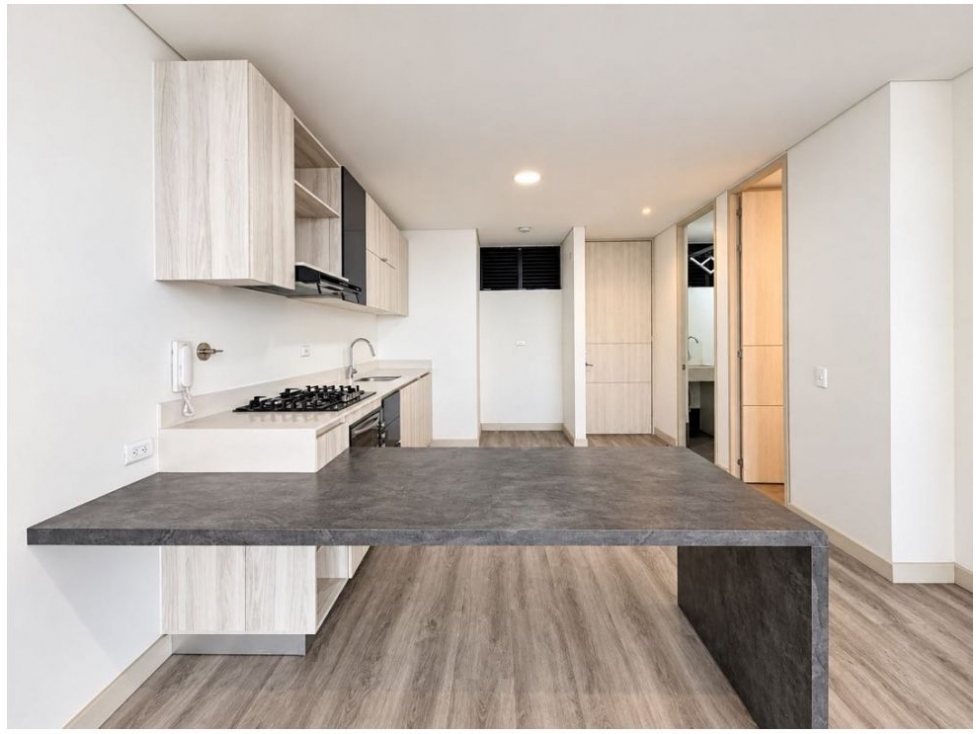 Apartamento en venta en Los Balsos, Medellín · foto 3 de 18