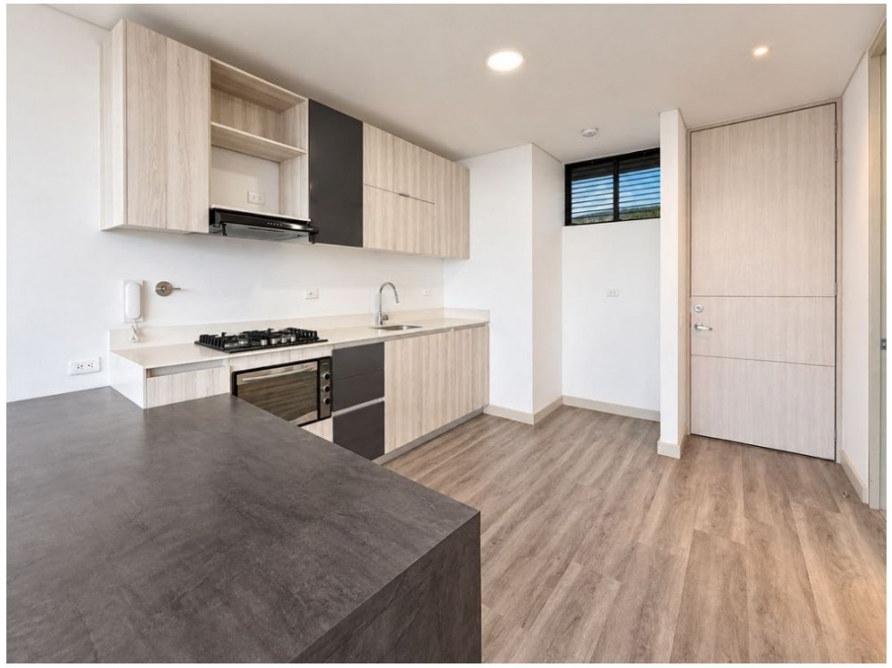 Apartamento en venta en Los Balsos, Medellín · foto 4 de 18
