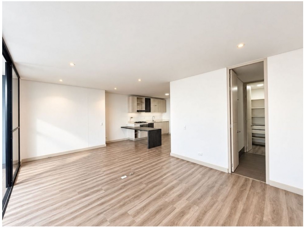 Apartamento en venta en Los Balsos, Medellín · foto 8 de 18