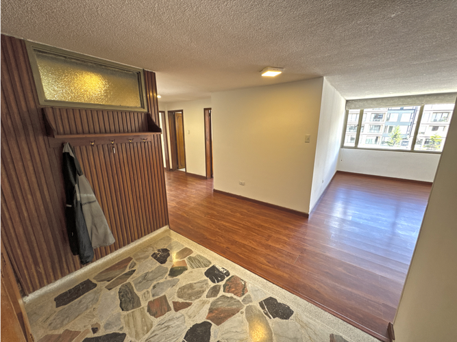 Apartamento en venta en Santa Paula, Bogotá · foto 2 de 23