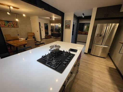 Apartamento en arriendo en Alejandria, Medellín · foto 2 de 24