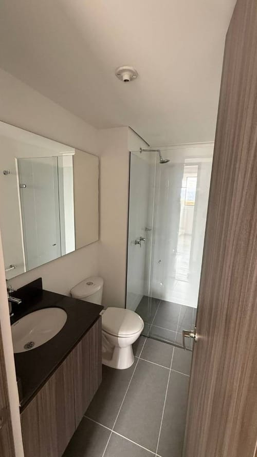 Apartamento de 3 alcobas en arriendo en Loma Del Indio, Medellín, 70 m² · foto 8 de 21