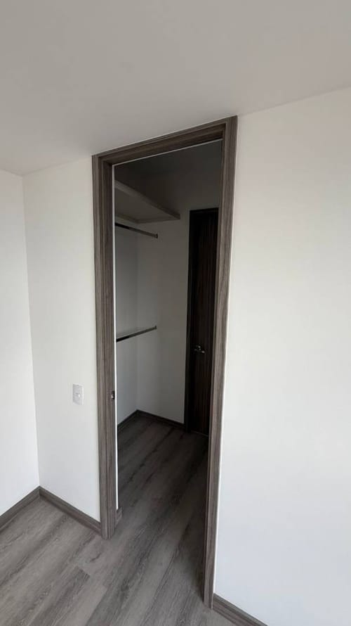 Apartamento de 3 alcobas en arriendo en Loma Del Indio, Medellín, 70 m² · foto 15 de 21