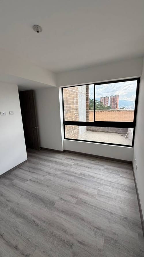 Apartamento de 3 alcobas en arriendo en Loma Del Indio, Medellín, 70 m² · foto 18 de 21