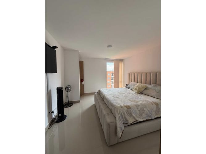 Apartamento de 3 alcobas en venta en Valle Del Lili, Cali, 93 m² · foto 7 de 18