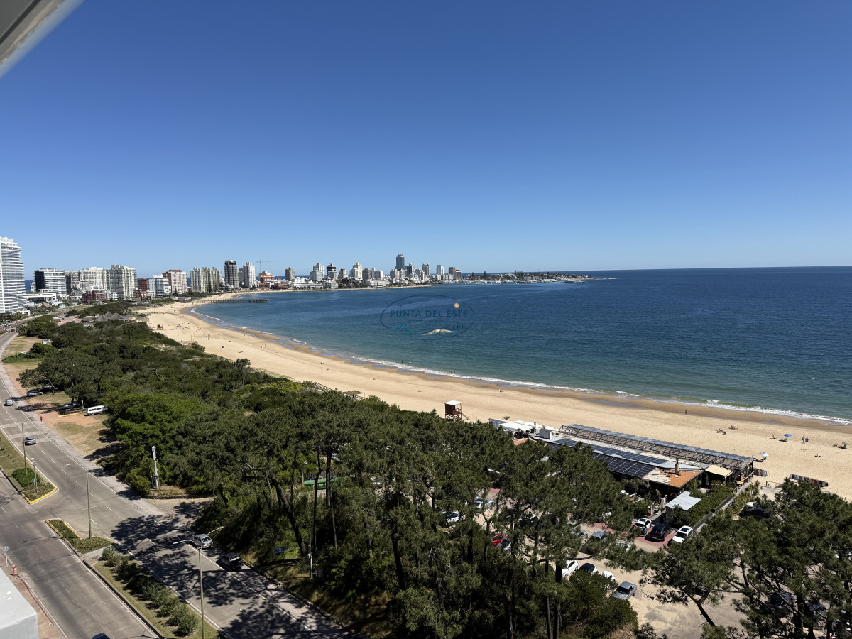 Apartamento en venta de 3 dormitorios, Playa Mansa, Punta del Este