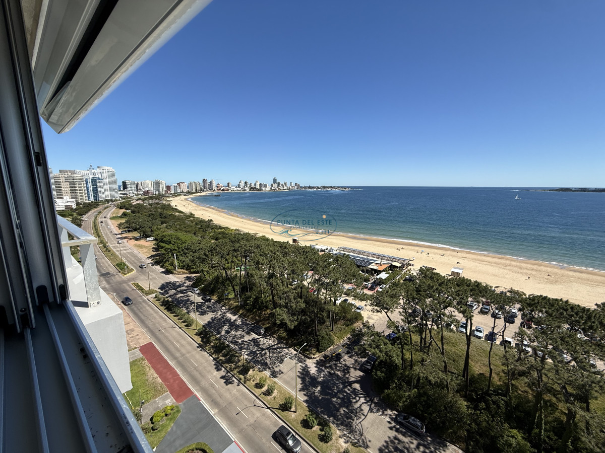 Foto 2 de 30