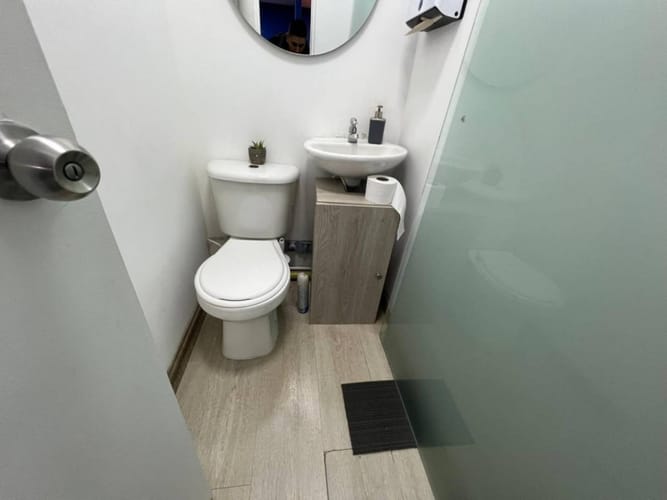 Oficina en arriendo en Los Balsos, Medellín, 47 m² · foto 16 de 16