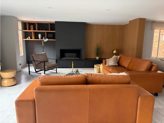 Apartamento de 3 alcobas en venta en Chico Norte, Bogotá, 225 m² · foto 3 de 20