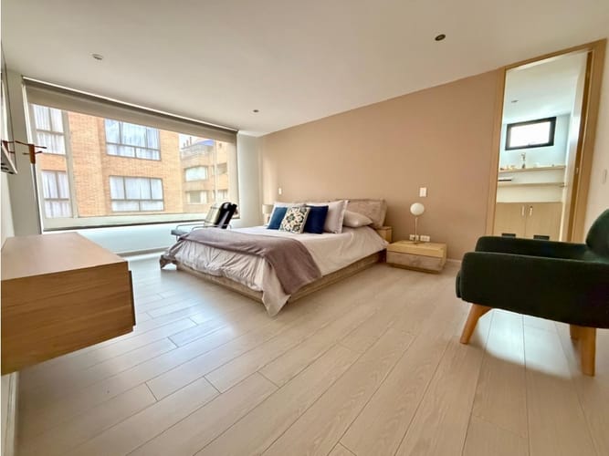 Apartamento de 3 alcobas en venta en Chico Norte, Bogotá, 225 m² · foto 9 de 20