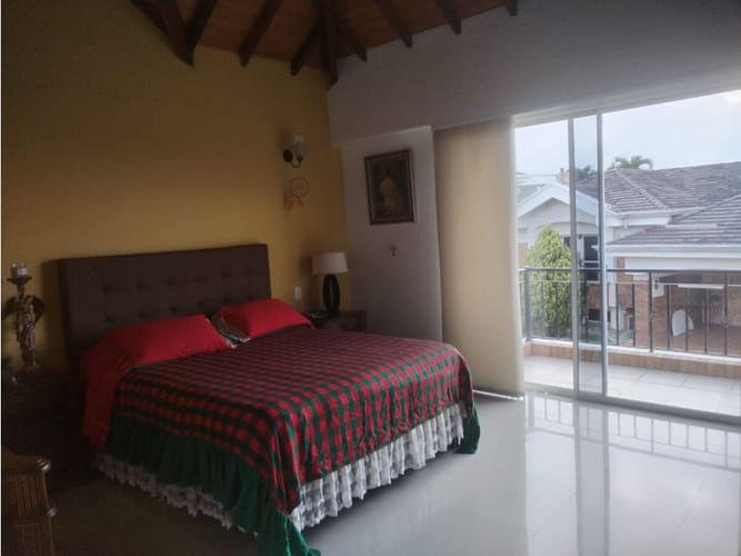 Casa de 3 alcobas en venta en Guatiguara, Piedecuesta, 335 m² · foto 12 de 18