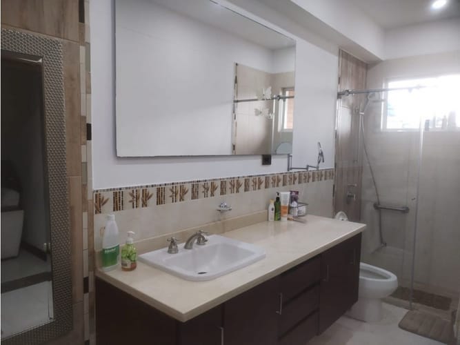 Casa de 3 alcobas en venta en Guatiguara, Piedecuesta, 335 m² · foto 14 de 18