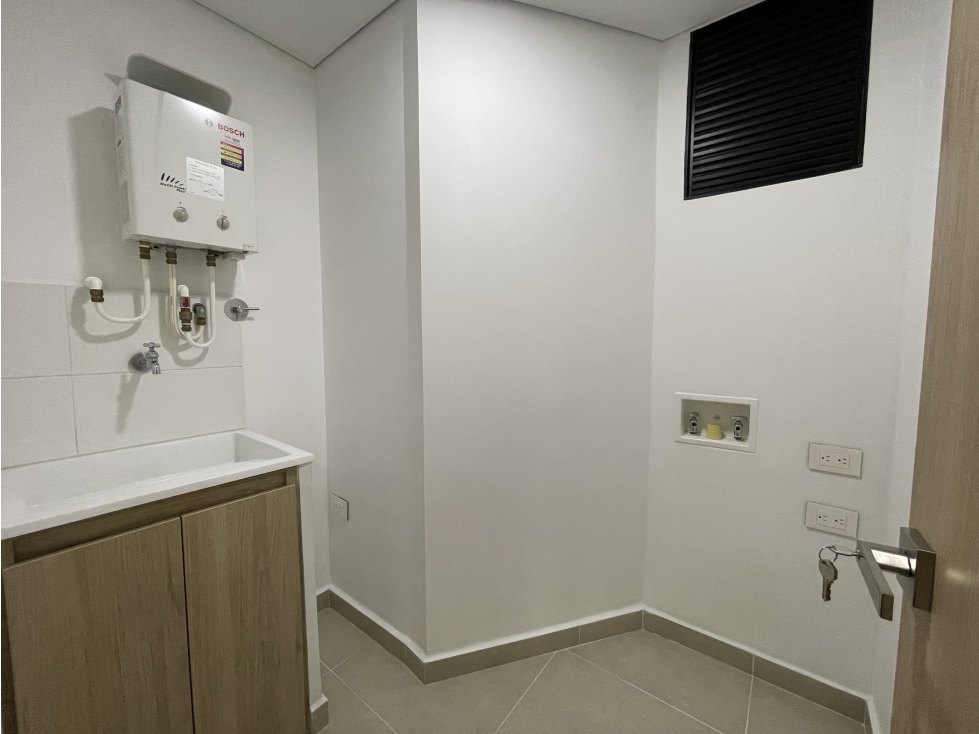 Apartamento en venta en Loma Del Indio, Medellín · foto 7 de 24