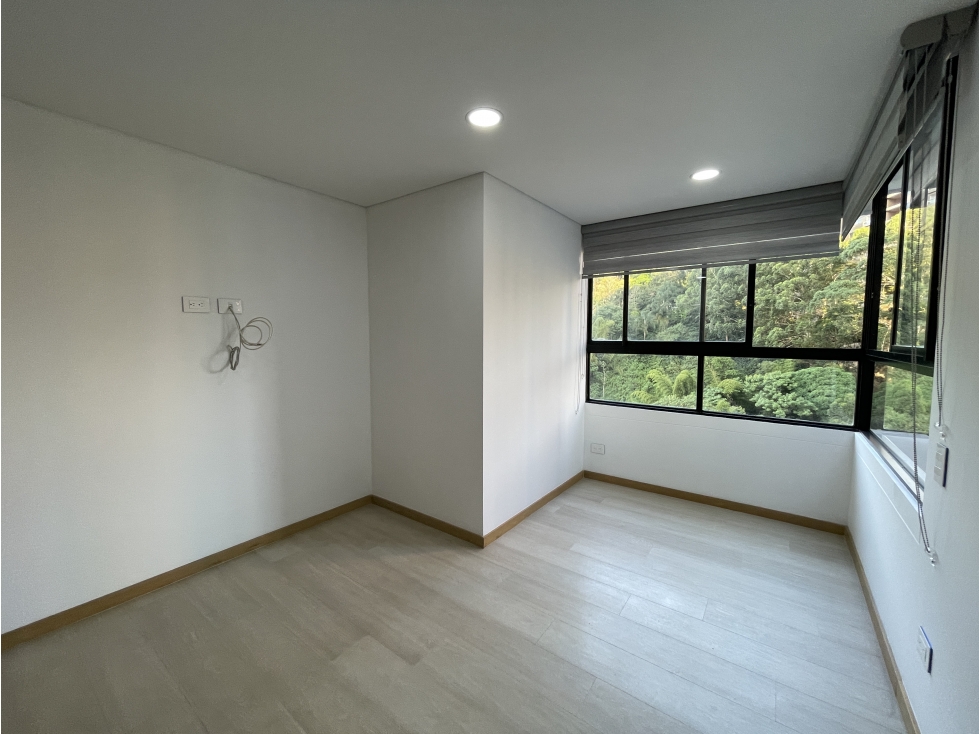 Apartamento en venta en Loma Del Indio, Medellín · foto 16 de 24