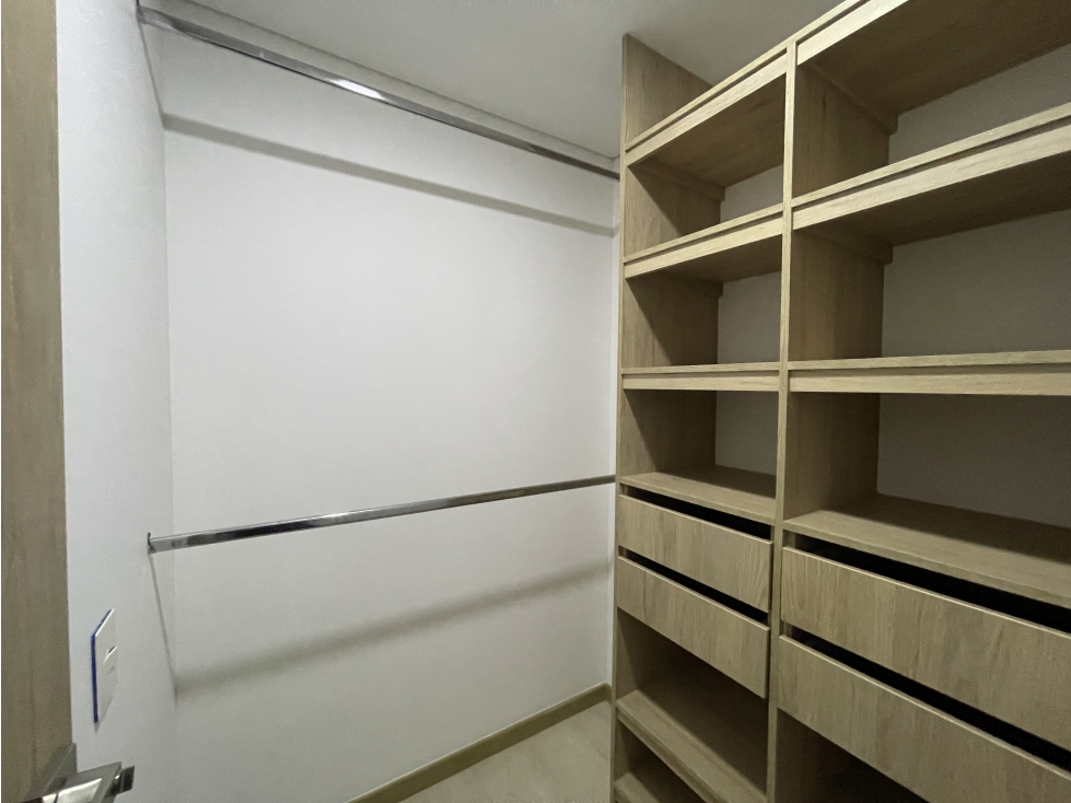 Apartamento en venta en Loma Del Indio, Medellín · foto 21 de 24