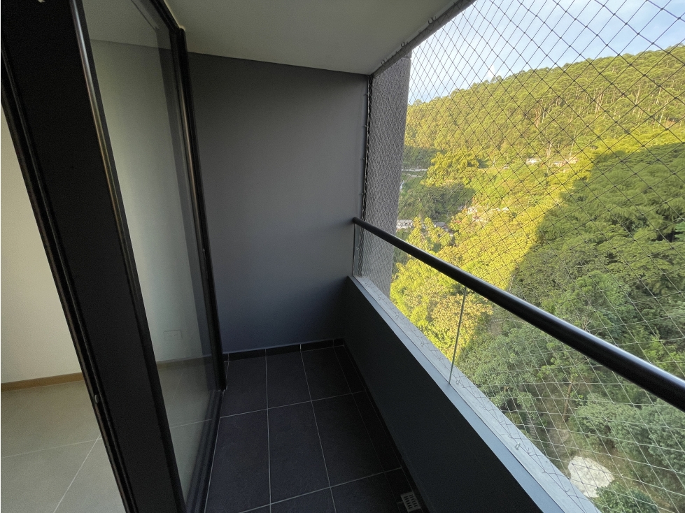 Apartamento en venta en Loma Del Indio, Medellín · foto 22 de 24