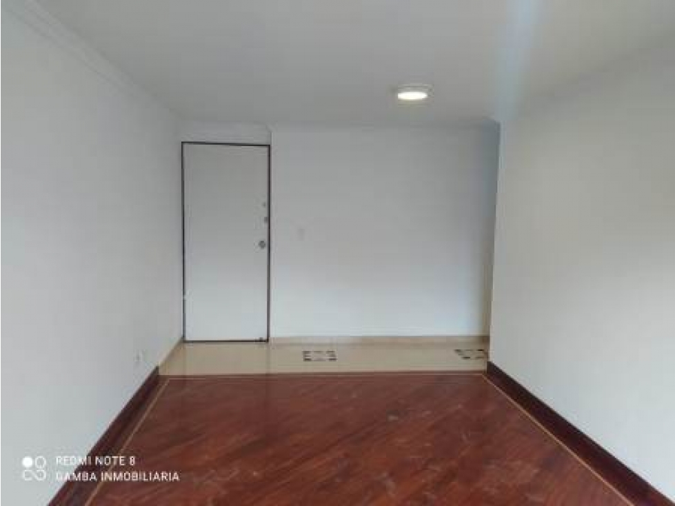 Apartamento en venta en Mazuren, Bogotá · foto 7 de 23