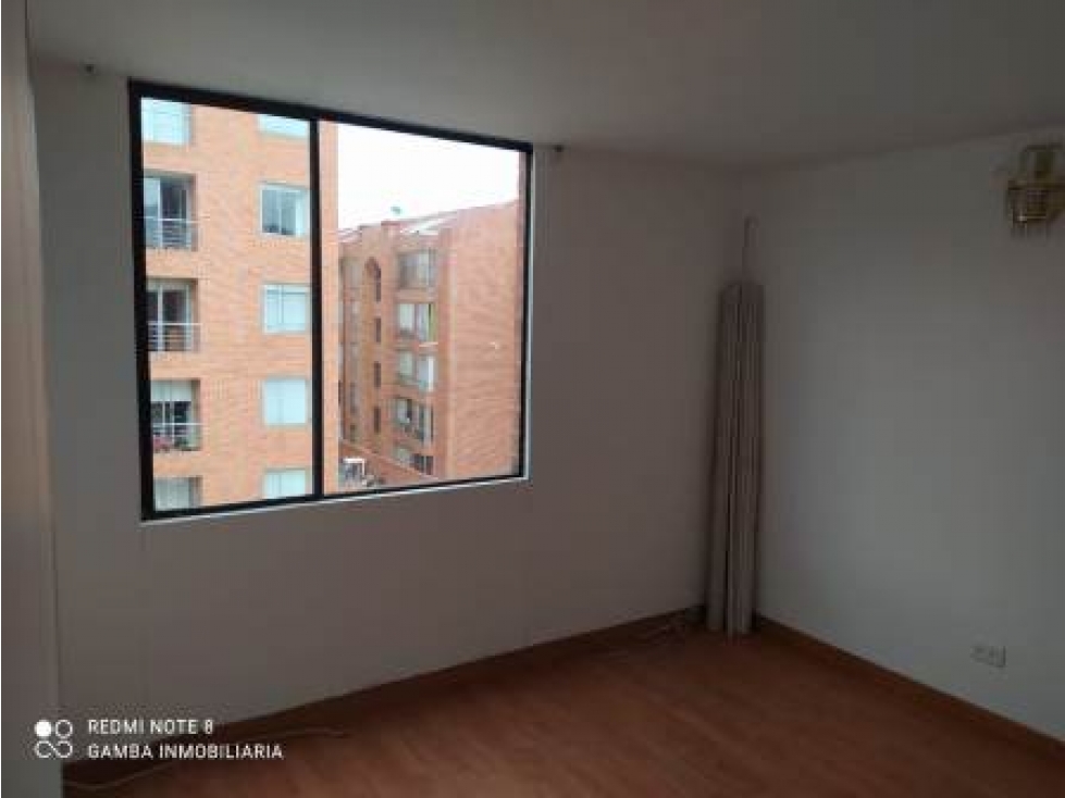 Apartamento en venta en Mazuren, Bogotá · foto 13 de 23