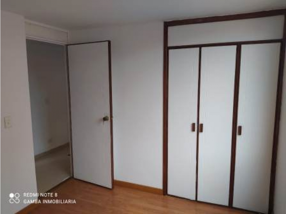Apartamento en venta en Mazuren, Bogotá · foto 14 de 23
