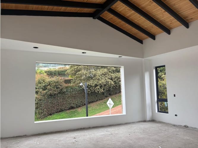 Casa de 4 alcobas en venta en Yerbabonita Bosque Nativo, Sopó, 340 m² · foto 6 de 11