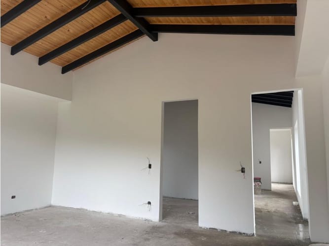 Casa de 4 alcobas en venta en Yerbabonita Bosque Nativo, Sopó, 340 m² · foto 7 de 11