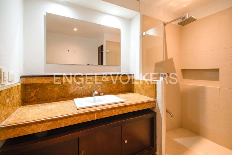 Apartamento de 3 alcobas en venta en La Cabrera, Bogotá, 207 m² · foto 16 de 17