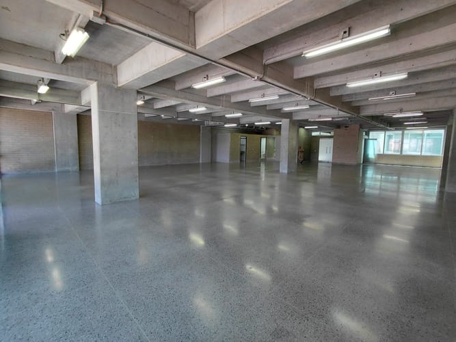Oficina en arriendo en Guayabal, Medellín, 351 m² · foto 3 de 15