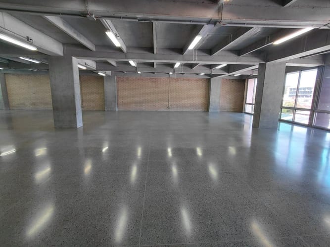 Oficina en arriendo en Guayabal, Medellín, 351 m² · foto 7 de 15