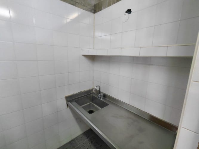 Oficina en arriendo en Guayabal, Medellín, 351 m² · foto 12 de 15