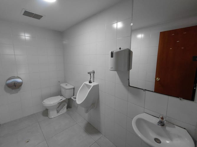 Oficina en arriendo en Guayabal, Medellín, 351 m² · foto 15 de 15