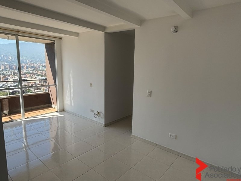 Apartamento en venta en Viviendas Del Sur, Itagüí · foto 3 de 24