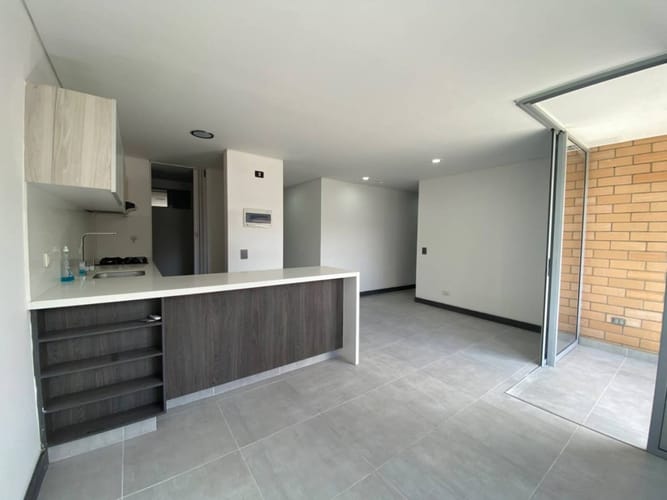 Apartamento de 2 alcobas en arriendo en Ciudad Del Río, Medellín, 84 m² · foto 2 de 24