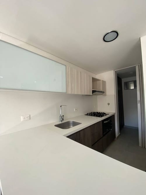 Apartamento de 2 alcobas en arriendo en Ciudad Del Río, Medellín, 84 m² · foto 4 de 24