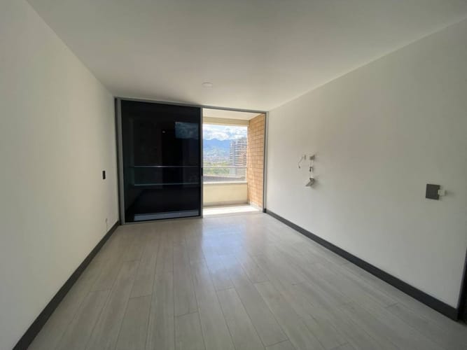 Apartamento de 2 alcobas en arriendo en Ciudad Del Río, Medellín, 84 m² · foto 5 de 24