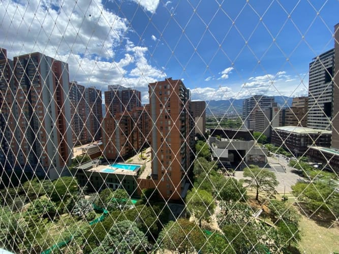 Apartamento de 2 alcobas en arriendo en Ciudad Del Río, Medellín, 84 m² · foto 18 de 24
