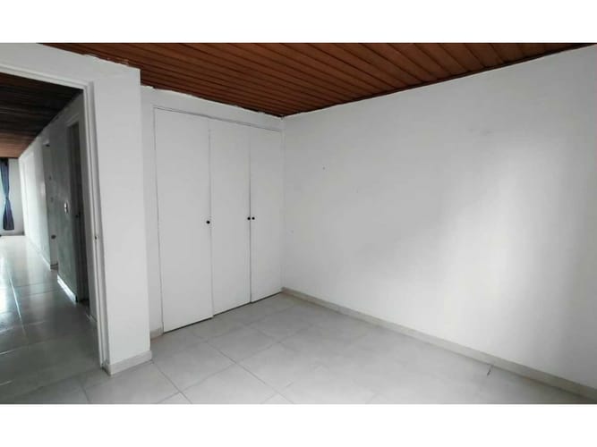 Apartamento de 2 alcobas en venta en La Sonora, Bogotá, 60 m² · foto 4 de 8