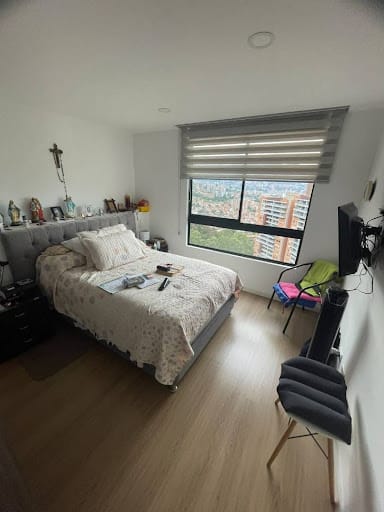 Apartamento de 3 alcobas en arriendo en Loma De Las Brujas, Envigado, 154 m² · foto 21 de 24
