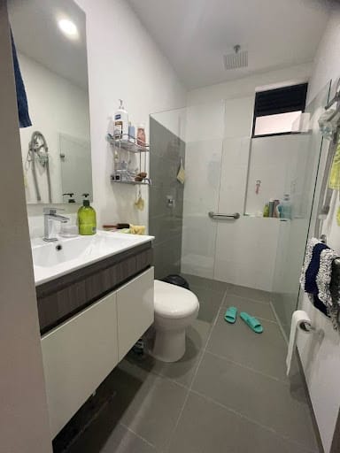 Apartamento de 3 alcobas en arriendo en Loma De Las Brujas, Envigado, 154 m² · foto 23 de 24