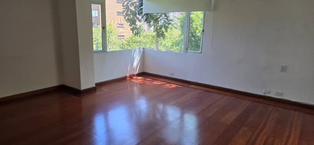 Apartamento de 4 alcobas en venta en Alejandría, Medellín, 230 m² · foto 7 de 17
