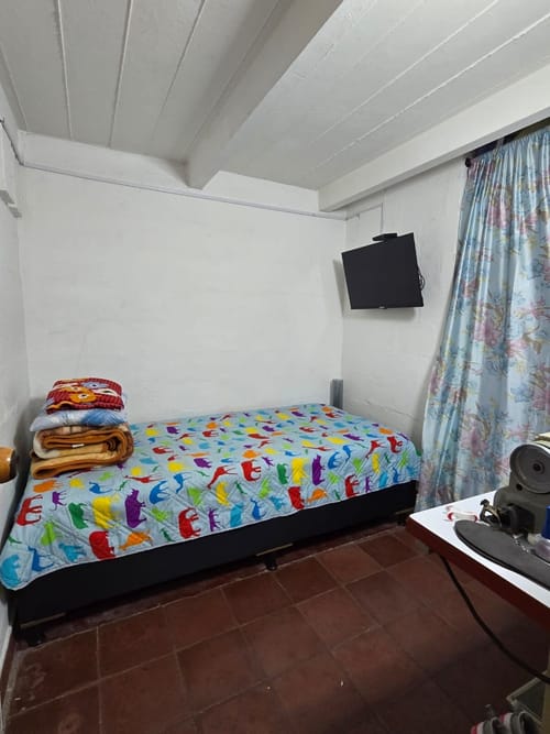 Apartamento de 3 alcobas en venta en La Navarra, Bello, 44 m² · foto 11 de 12